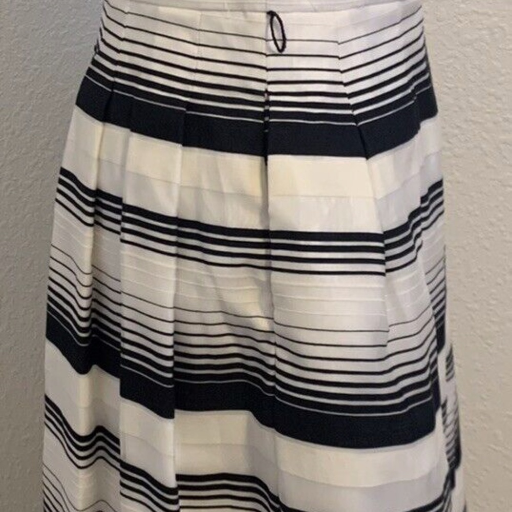 White House Black Market Striped Strapless Party Sun Dress Women's Size 2 - Picture 4 of 14